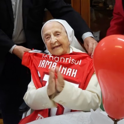 Brazilian Nun, Sister Inah Canabarro Lucas, has been officially recognized as the oldest living person in the world at 116 years old.