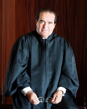 Official Supreme Court photograph of late Justice Antonin Scalia.